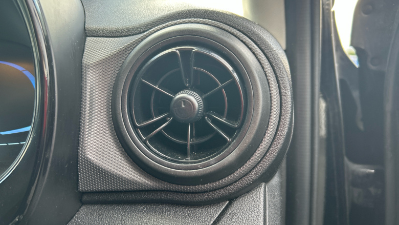 Hyundai i10 1.0 Advance 5dr Petrol Hatchback